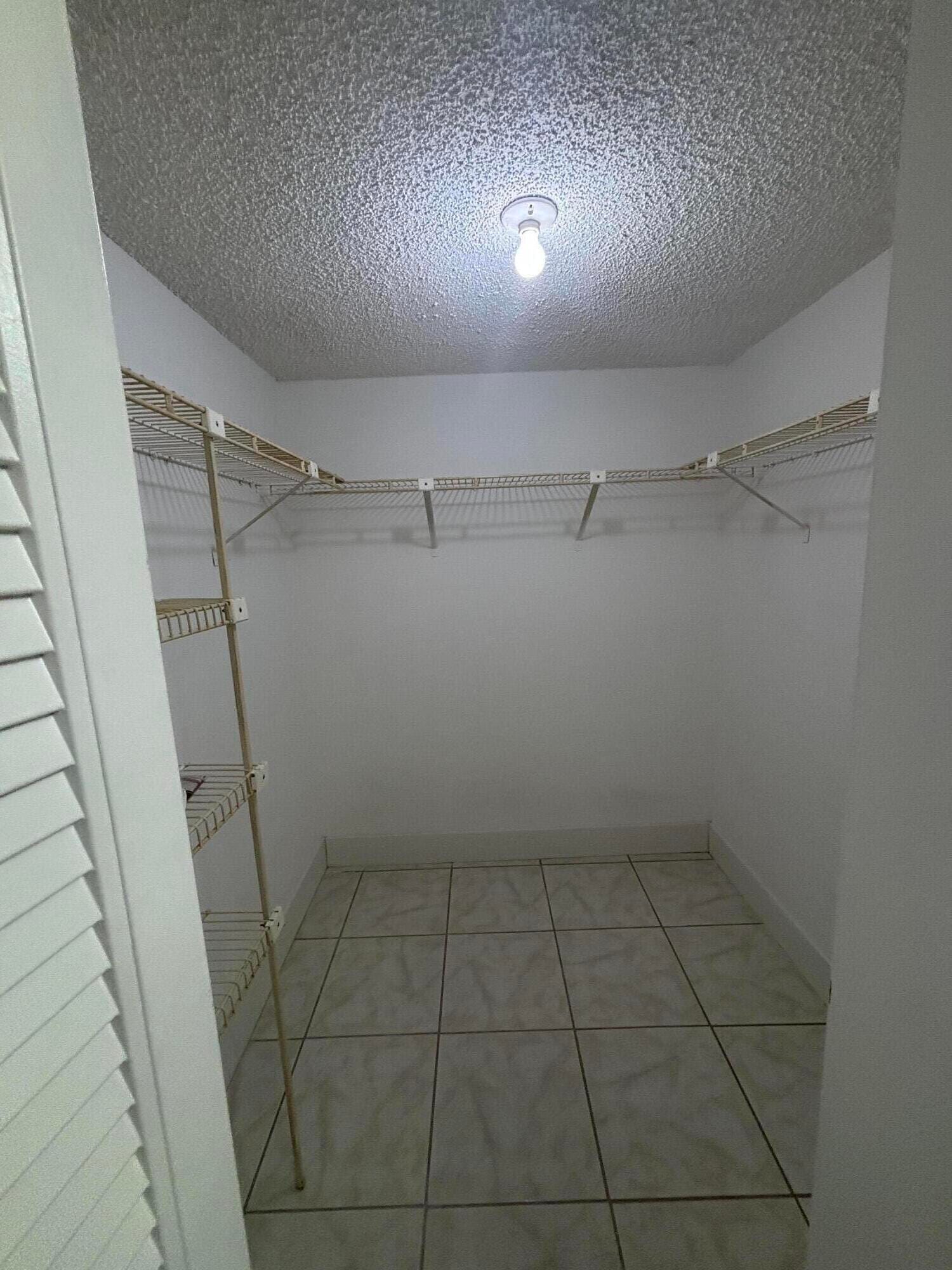 400 Commodore Drive 101, Plantation, FL 33325 photo 7