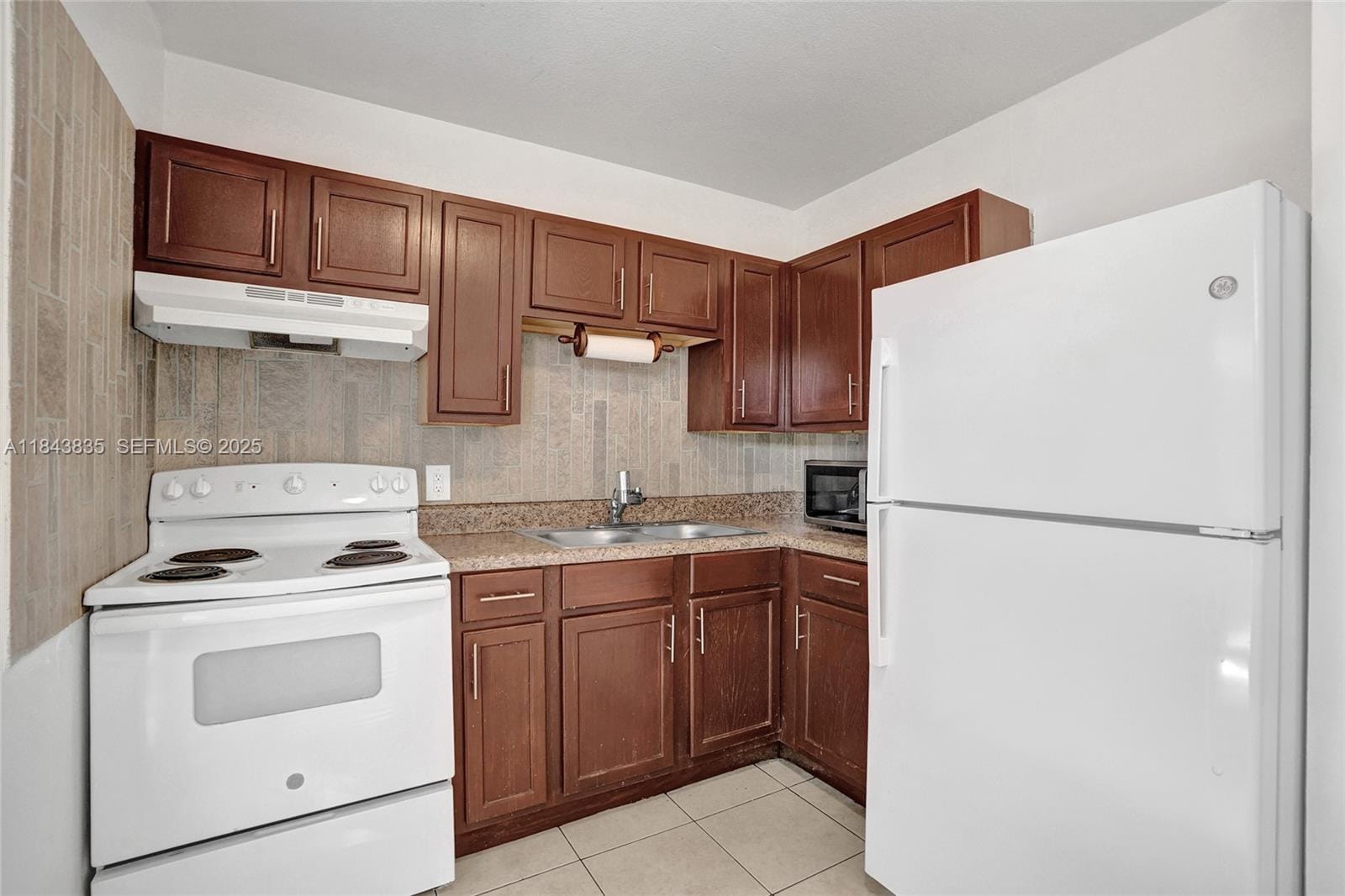 1200 W 31st Street — photo 3