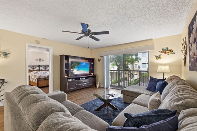 1700 Crestwood Court S 1706, sold in Grand View At Crestwood Condo, Royal Palm Beach, FL