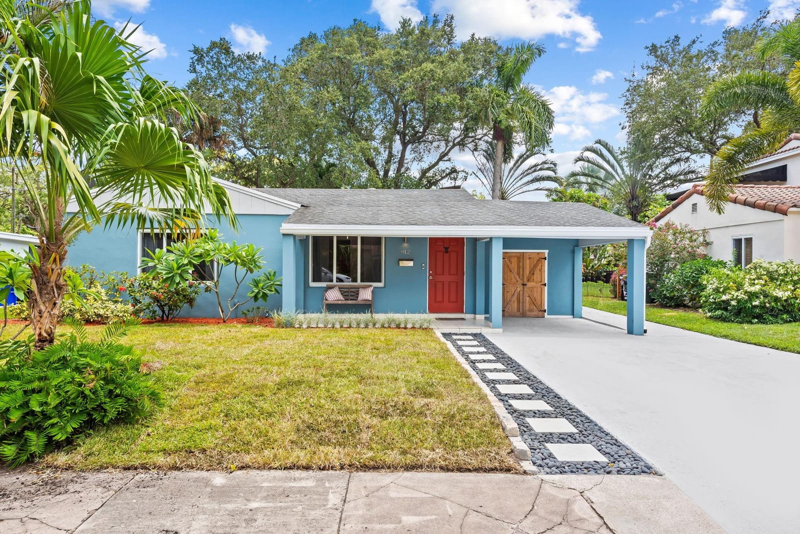 912 SW 17th Street — photo 2