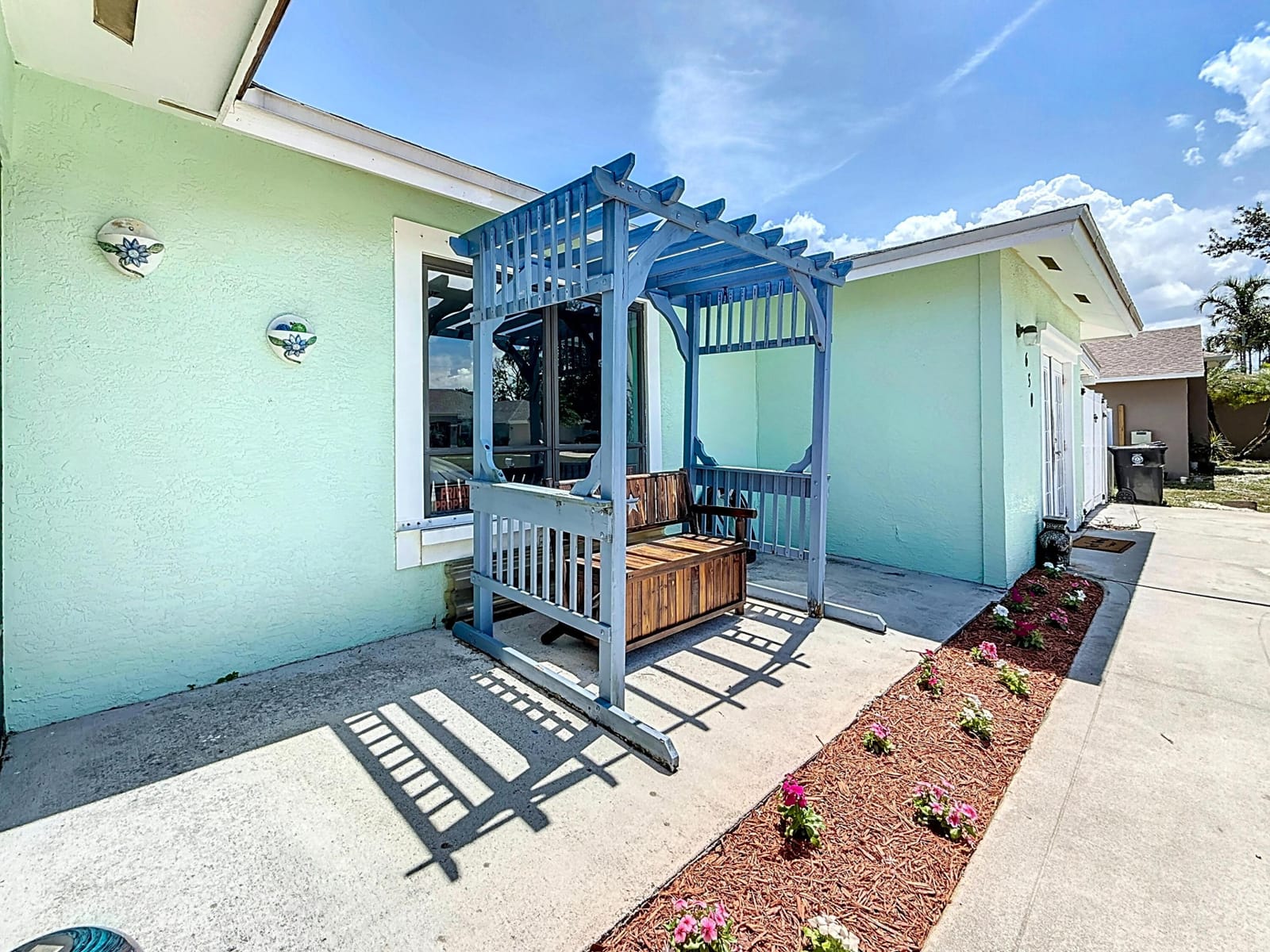 650 SW Lucero Drive — photo 3