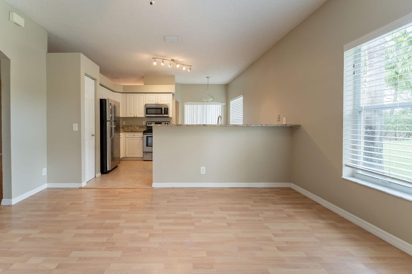 6051 NW 41st Drive — photo 8