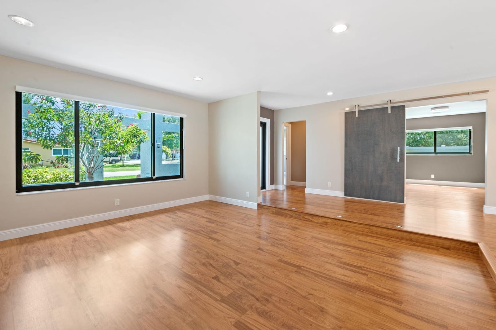 10291 NW 3rd Court, Plantation, FL 33324 photo 4