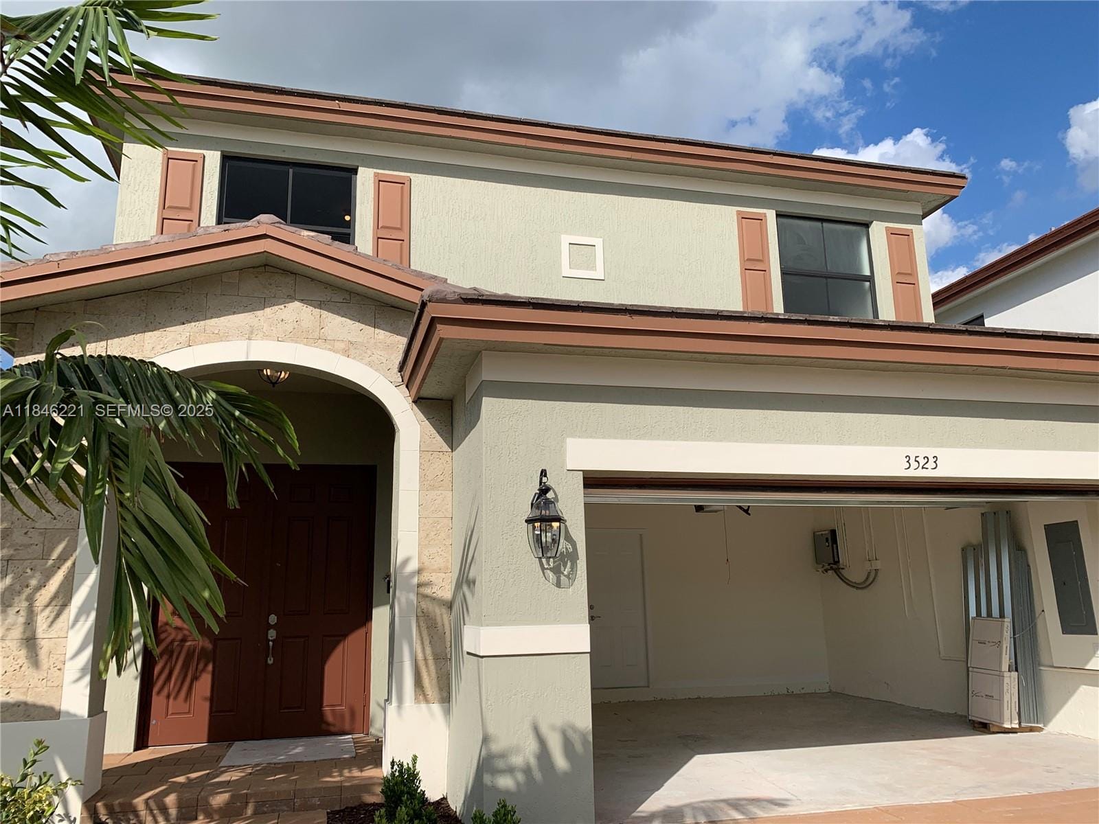 3523 W 105th Place, Hialeah, FL 33018