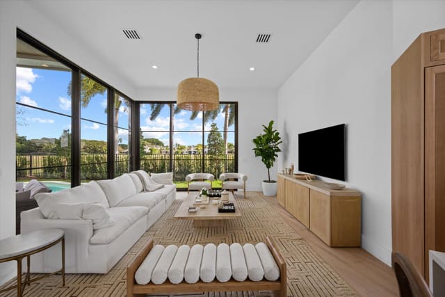 2578 Players Court, sold in Eagles Landing Of P B Polo And Country Club, Wellington, FL