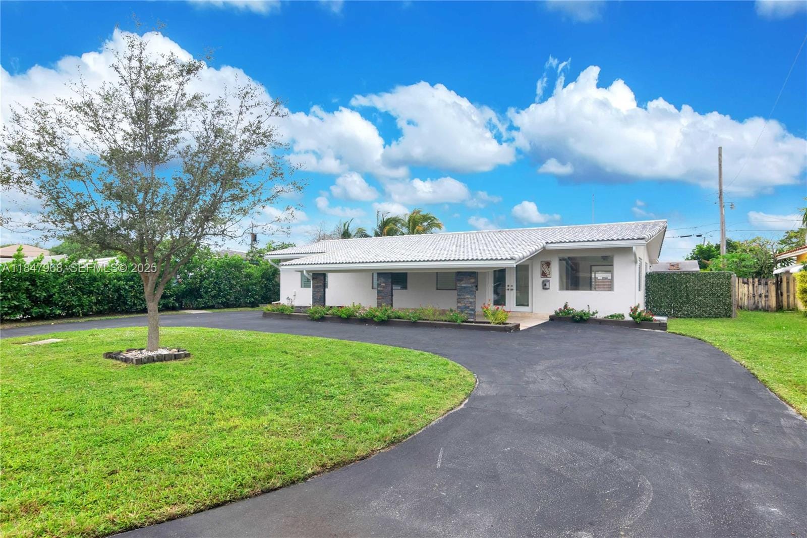4031 NE 18th Avenue, Pompano Beach, FL 33064