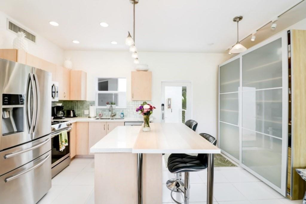 4241 El Mar Drive — photo 4