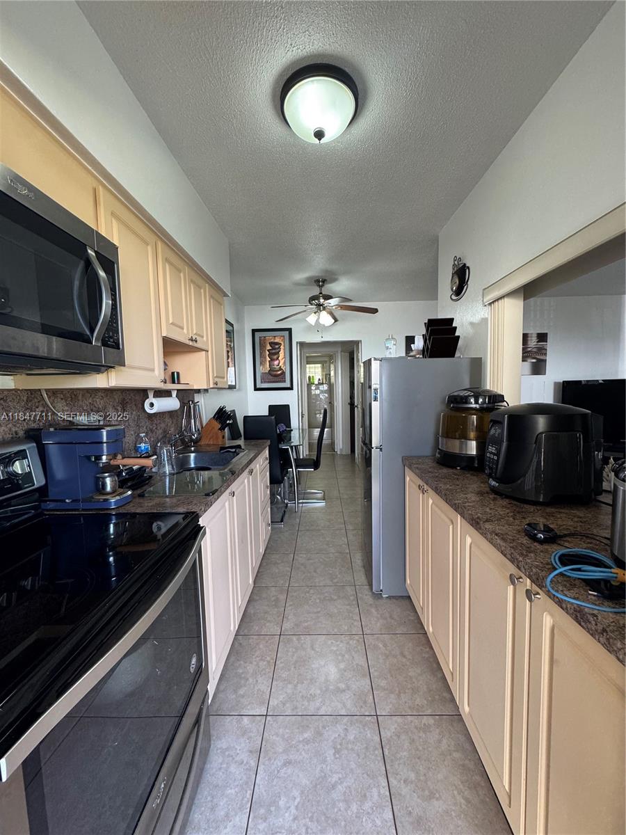 71 NW 76th Street 5, Miami, FL 33150, Miami