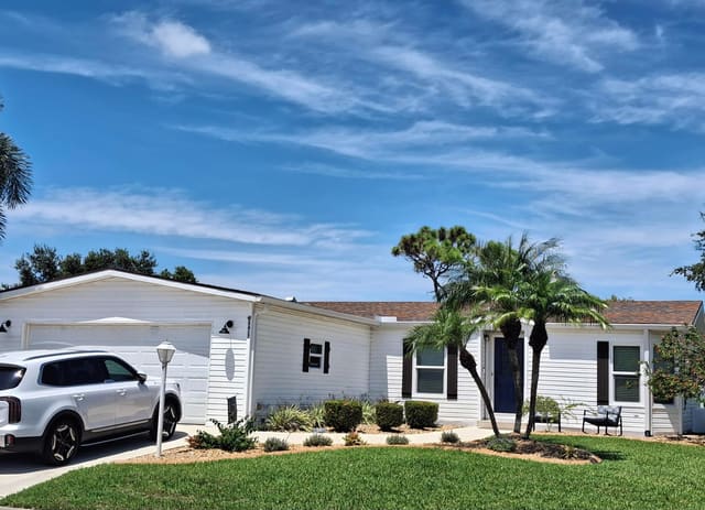 3417 Crabapple Drive, Port St. Lucie, FL 34952