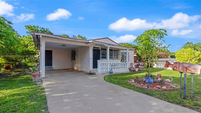 521 SE 5th Street, Hialeah, FL 33010