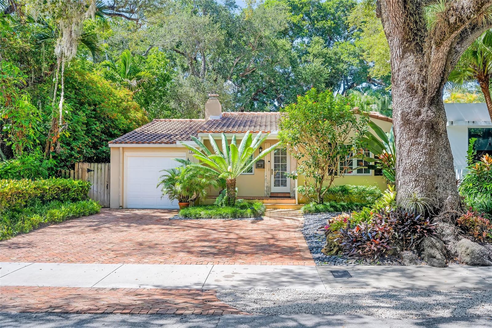 1617 SE 2nd Street, Fort Lauderdale, FL 33301