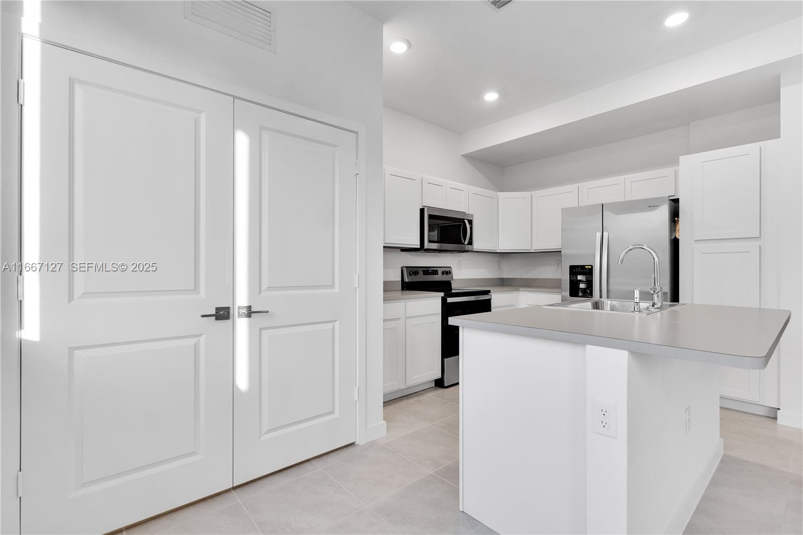 20848 NW 9th Path, Miami Gardens, FL 33169 photo 13