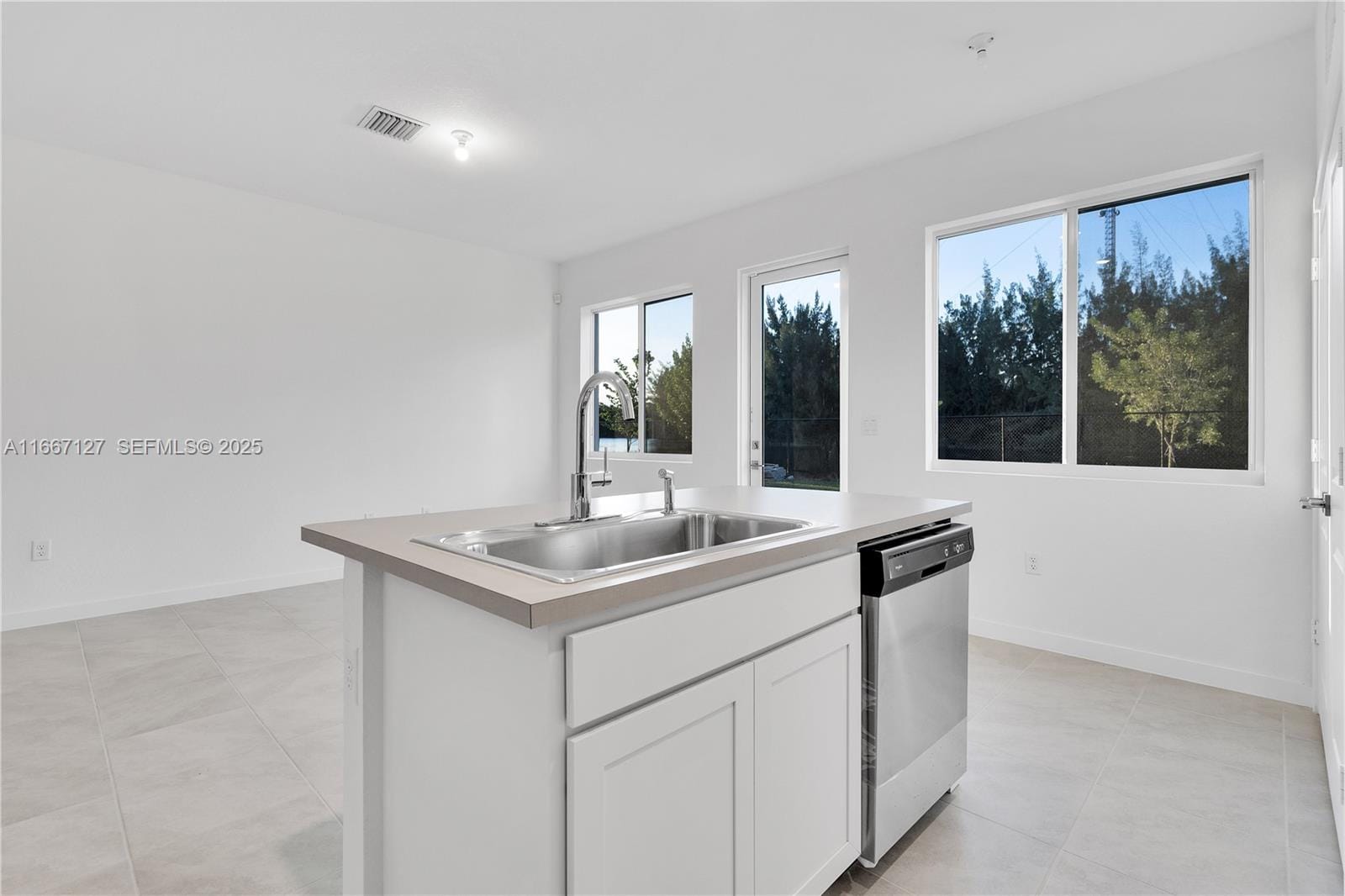 20848 NW 9th Path, Miami Gardens, FL 33169 photo 6