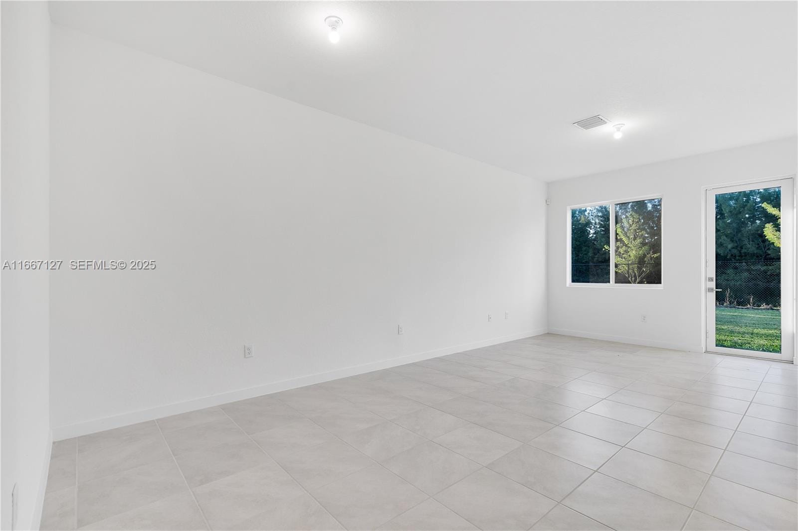 20848 NW 9th Path, Miami Gardens, FL 33169 photo 8