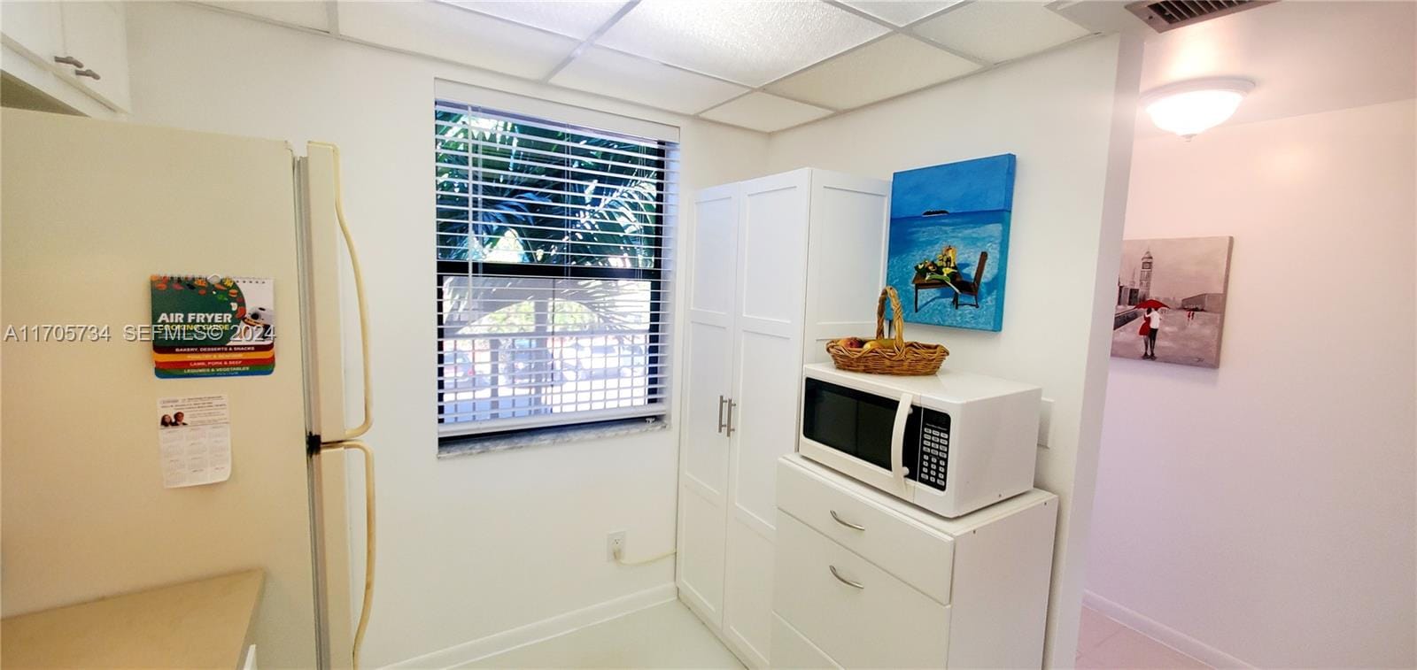 10304 Sunrise Lakes Boulevard 211, Sunrise, FL 33322