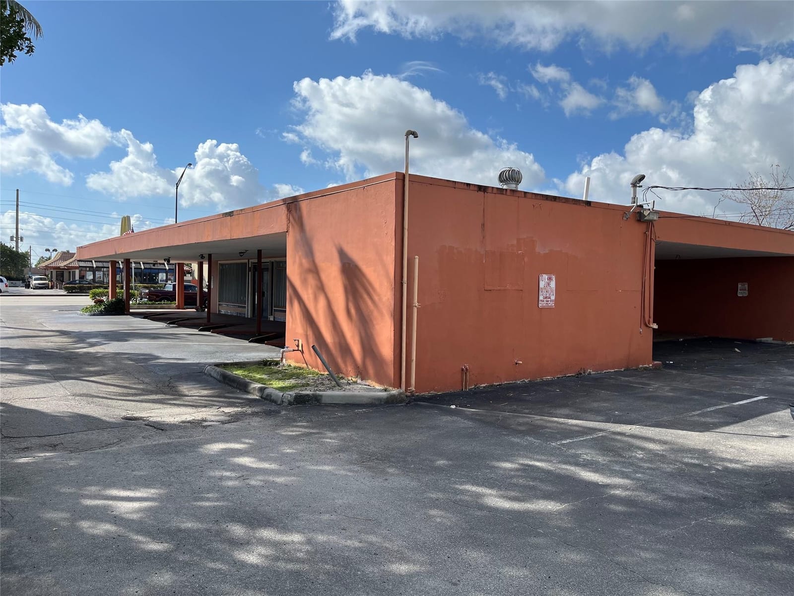 1361 E Commercial Boulevard — photo 3