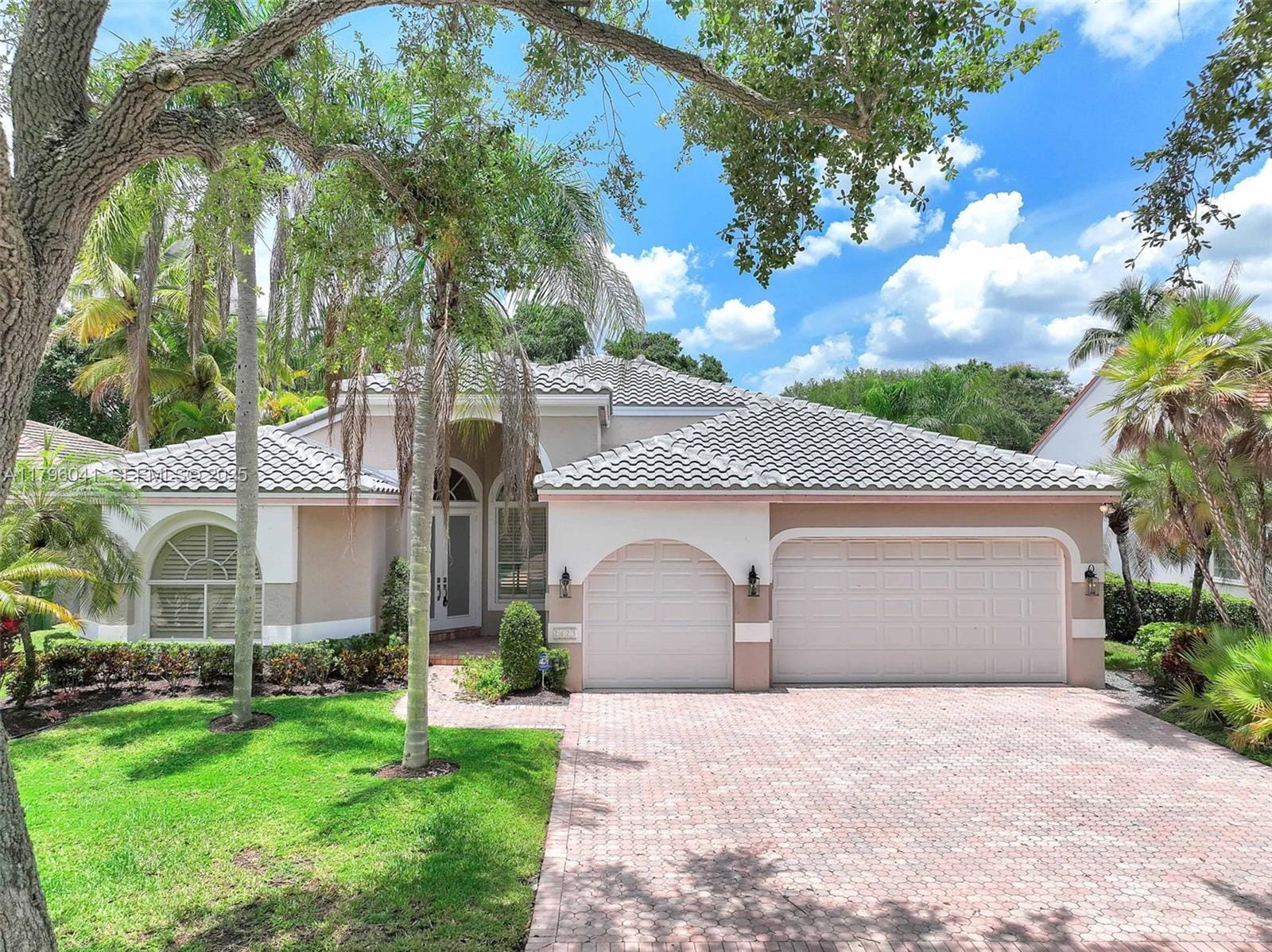 2623 Oakbrook Drive, Weston, FL 33332 photo 2