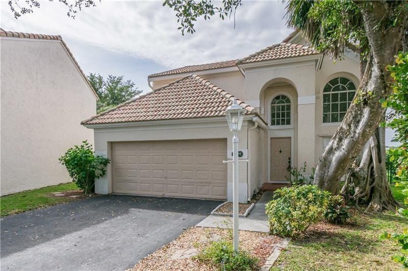 7722 Hibiscus Lane, Coral Springs, FL 33065