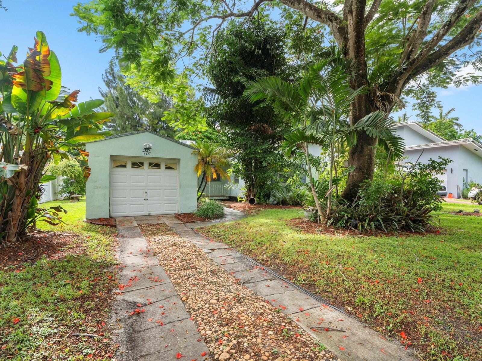 125 South Drive, Miami Springs, FL 33166
