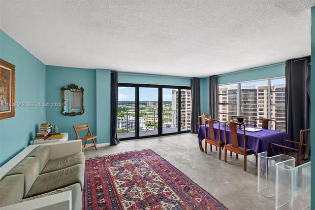 11111 Biscayne Boulevard 2100, Miami, FL 33181