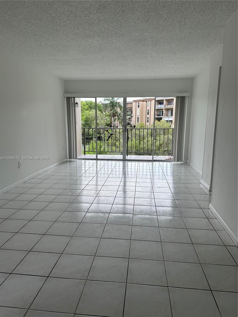 8897 Fontainebleau Boulevard 208 — photo 3