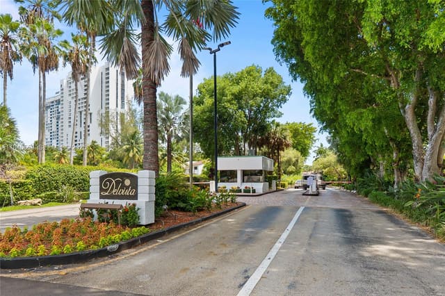 20466 NE 34th Court 1, sold in Delvista A, Aventura, FL