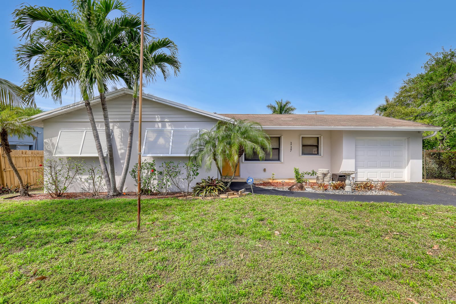 117 NW 3rd Street, Boynton Beach, FL 33435