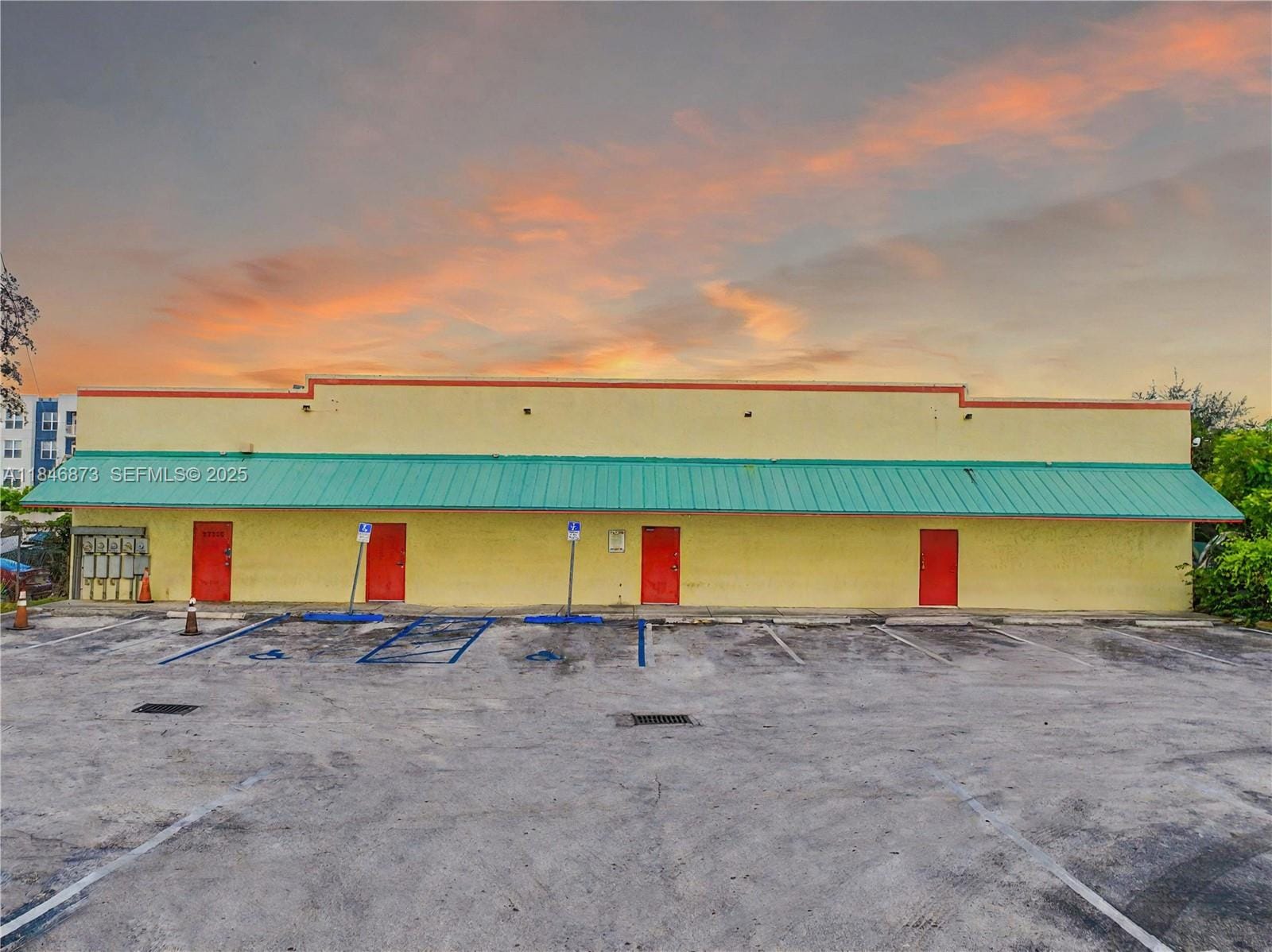 27330 S Dixie Highway, Homestead, FL 33032