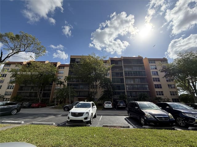 3771 Environ Boulevard 754, sold in Condominium 6 Of Environ, Lauderhill, FL