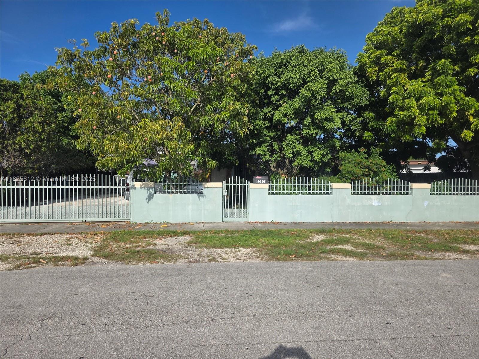 20201 SW 117th Court, Miami, FL 33177 photo 2