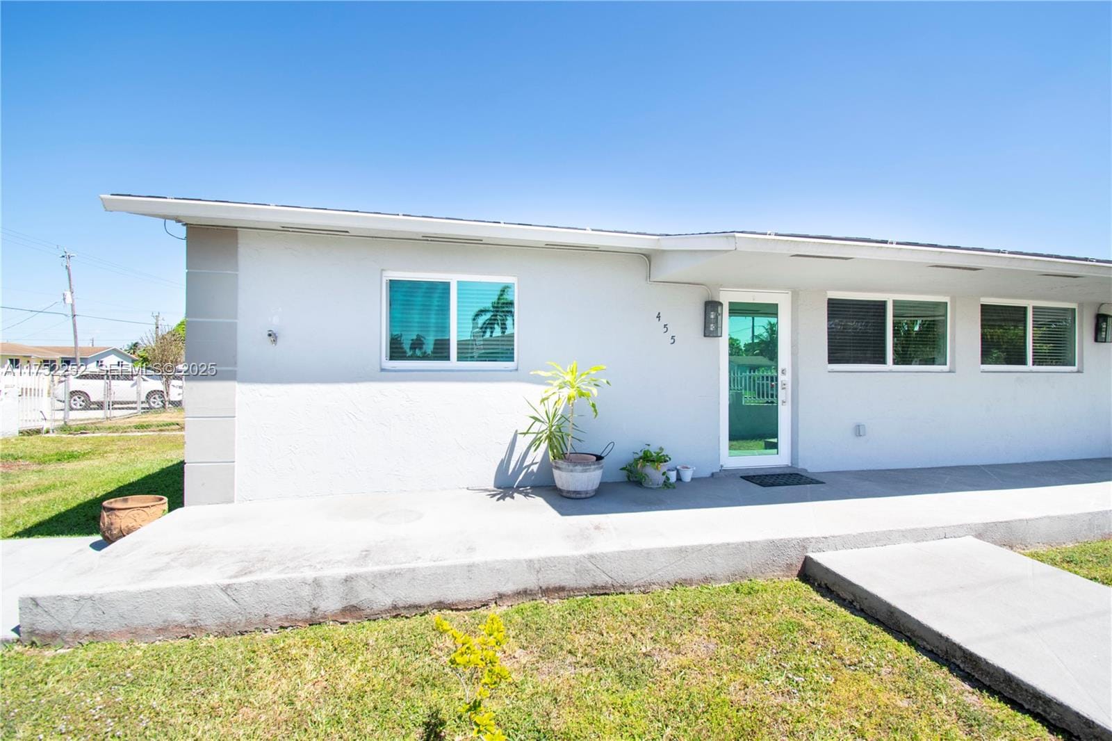 455 SW 121st Avenue, Miami, FL 33184 photo 2