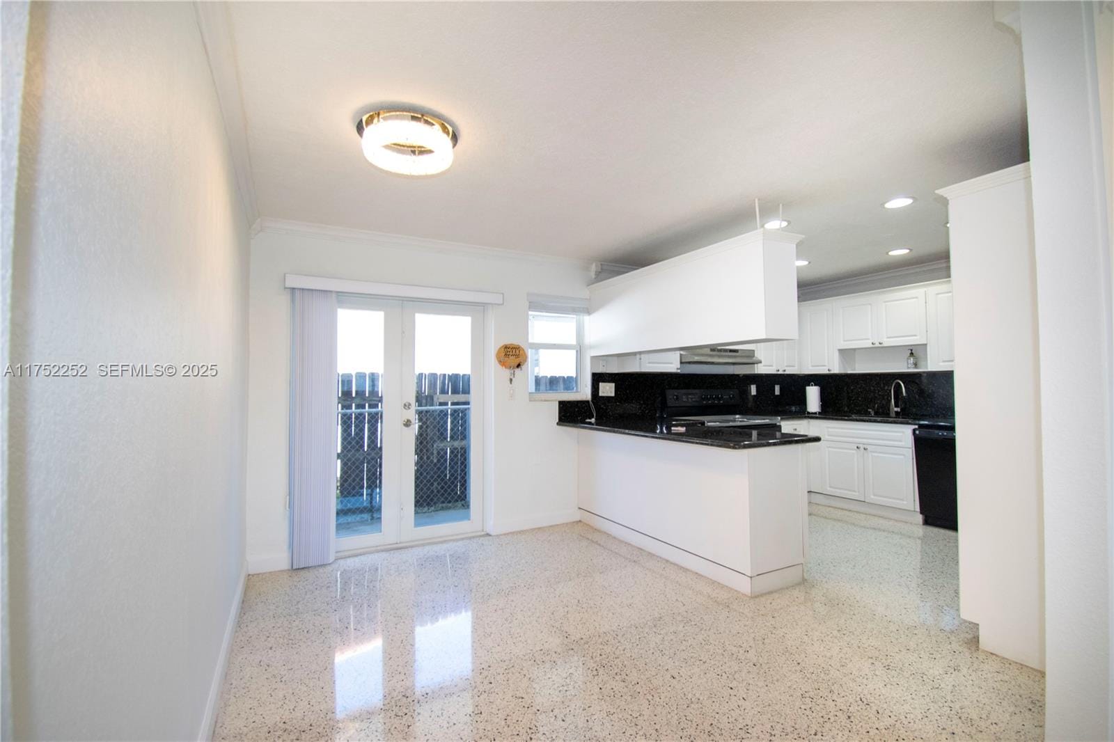 455 SW 121st Avenue, Miami, FL 33184 photo 3