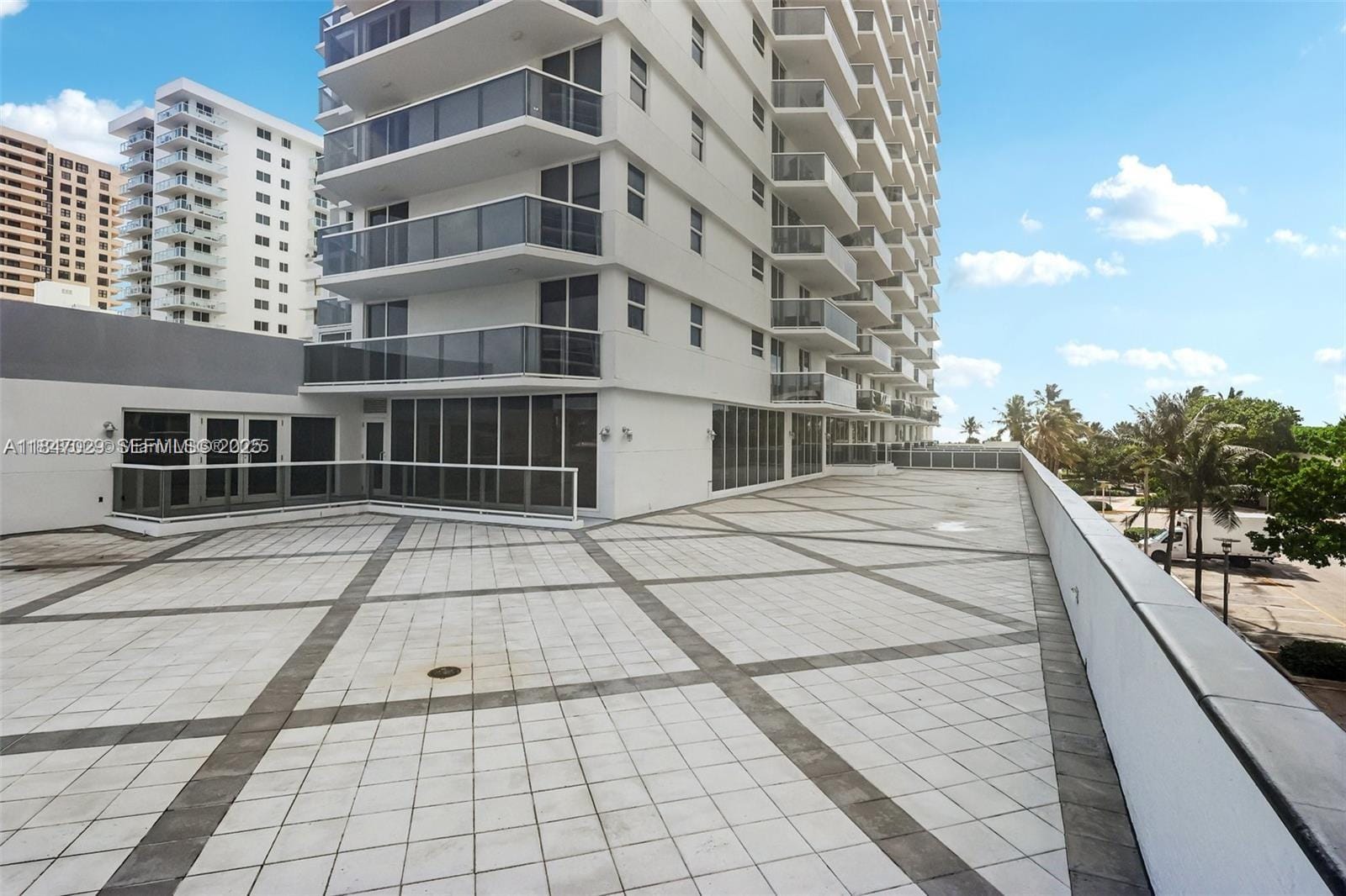 2401 Collins Avenue 1209, Miami Beach, FL 33140 photo 23