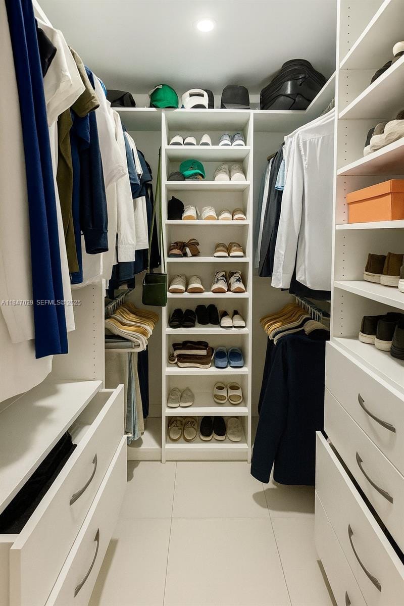 2401 Collins Avenue 1209, Miami Beach, FL 33140 photo 9