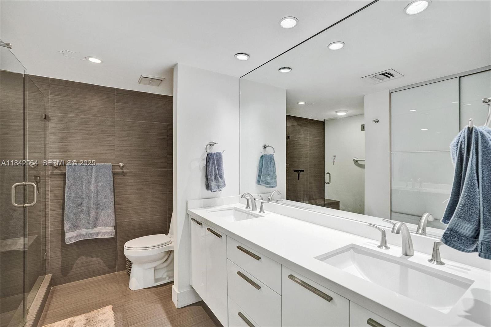 3610 Yacht Club Drive 909, Aventura, FL 33180 photo 20