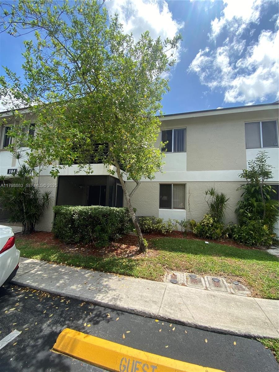 104 Gardens Drive 104 — photo 3