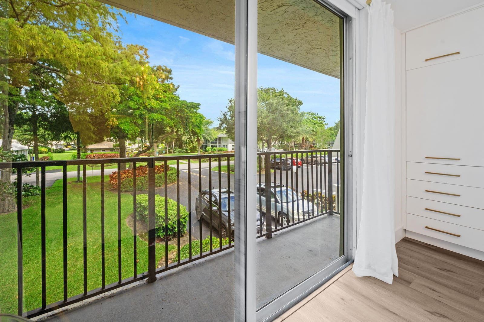 800 E Cypress Lane 201 — photo 12