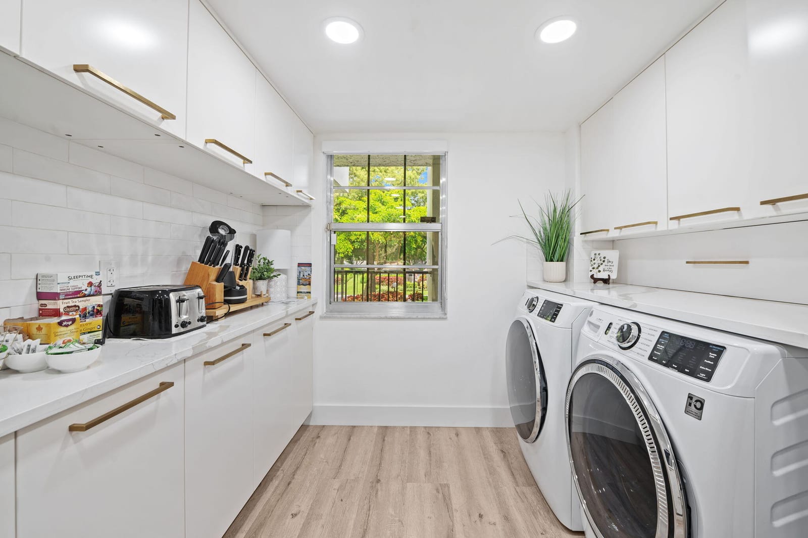 800 E Cypress Lane 201 — photo 5