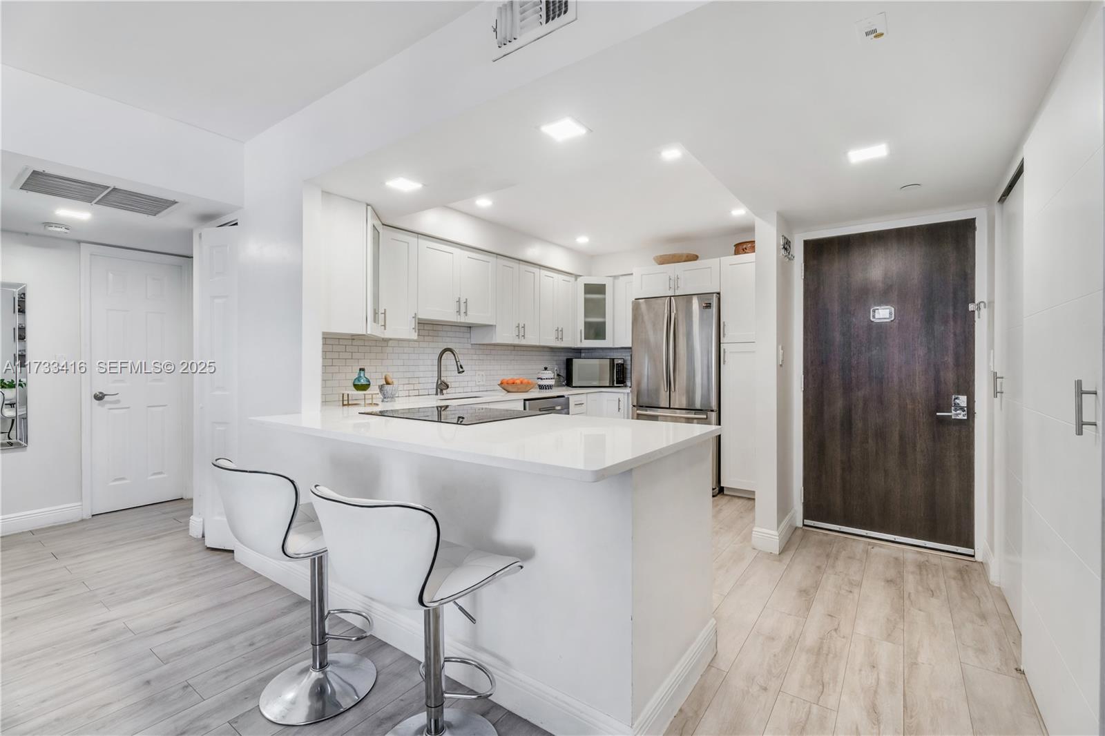 20379 W Country Club Drive 939, Miami, FL 33180, Miami