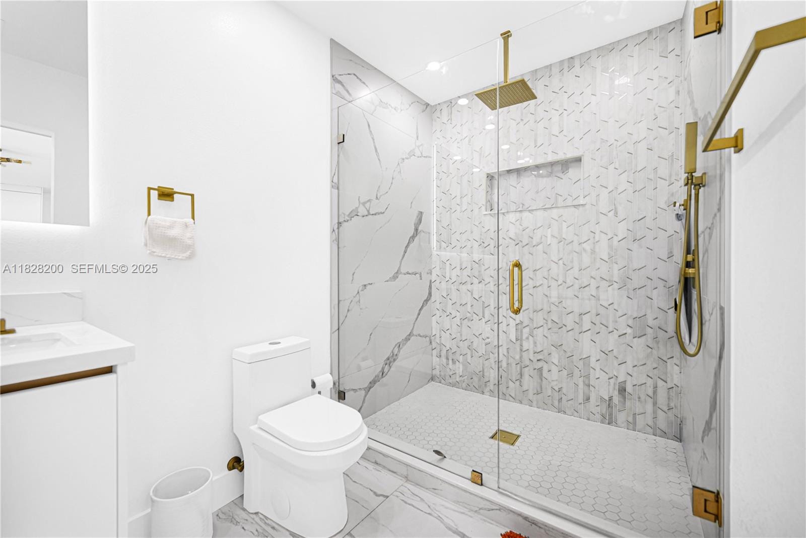 40 W 63rd Street, Hialeah, FL 33012 photo 6