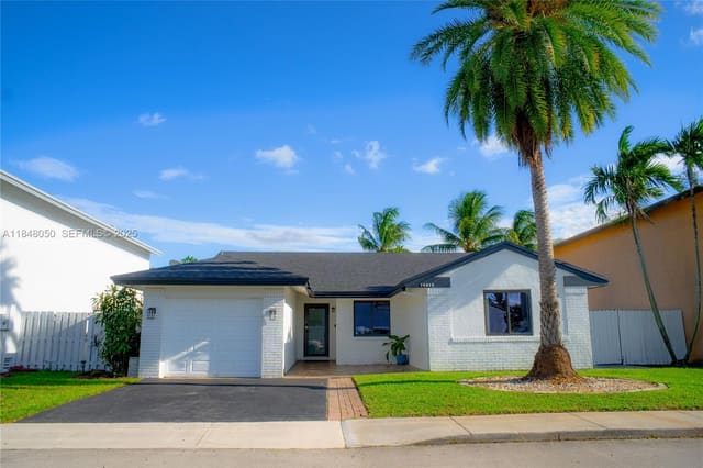 14610 Ashland Place, Davie, FL 33325