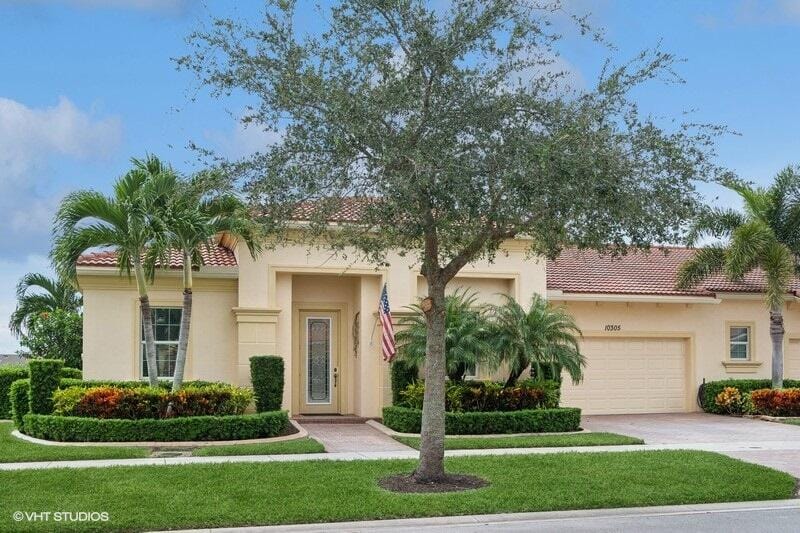 10305 SW Ambrose Way, Port St. Lucie, FL 34986