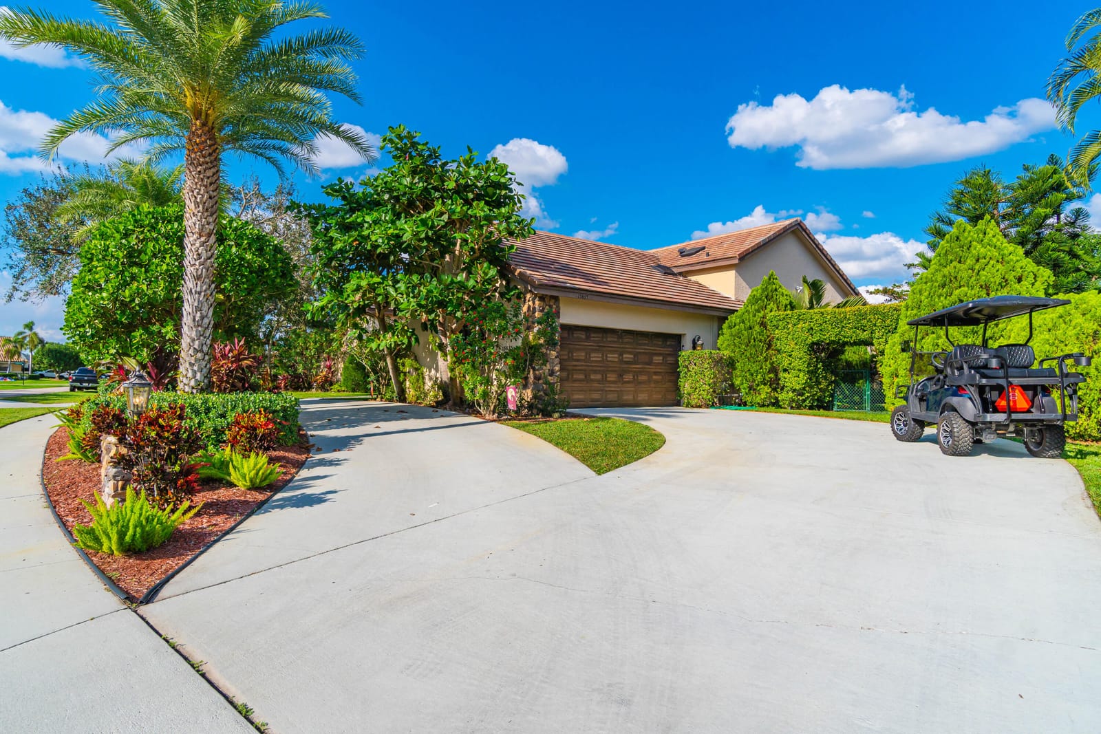 15835 Meadow Wood Drive, Wellington, FL 33414 photo 13