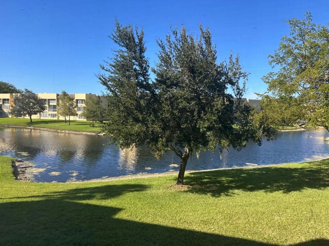 5980 NW 64th Avenue 203, Tamarac, FL 33319
