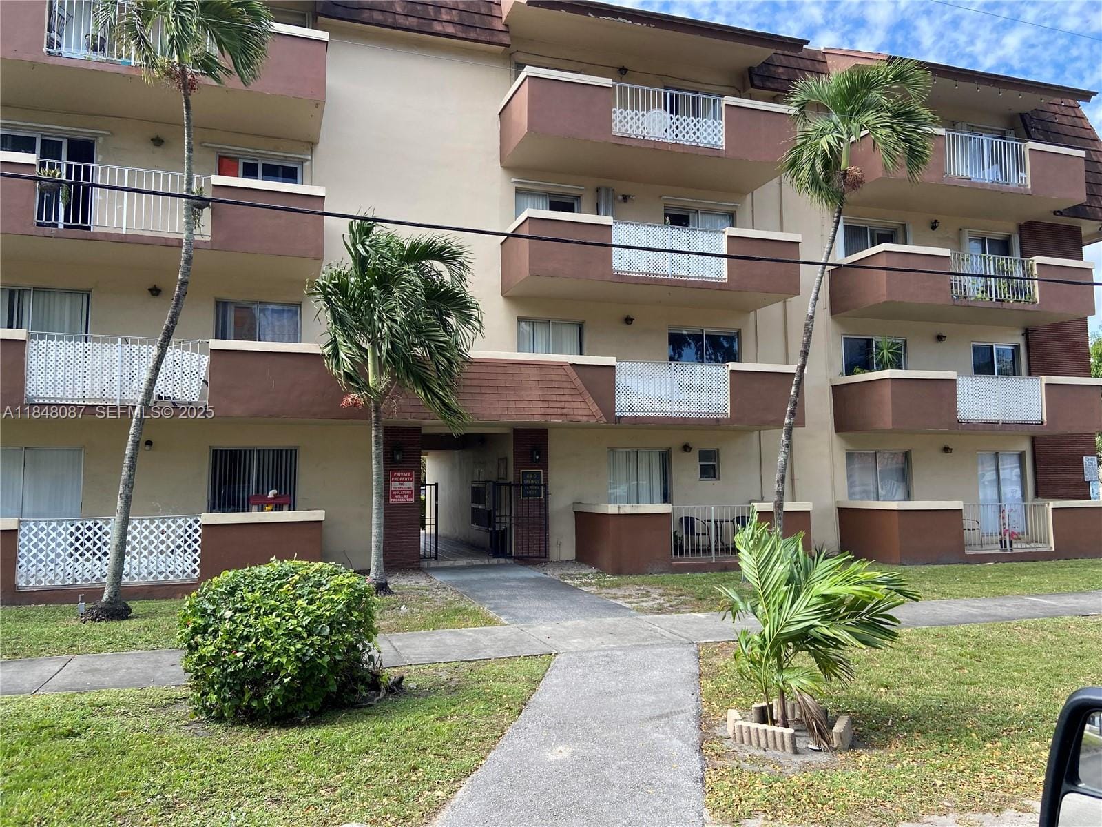 680 Miller Drive W402, Miami Springs, FL 33166
