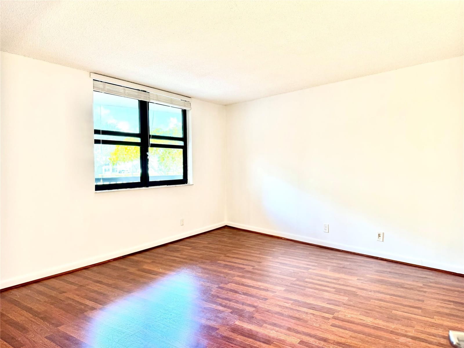117 Lake Emerald Drive 205, Oakland Park, FL 33309 photo 20