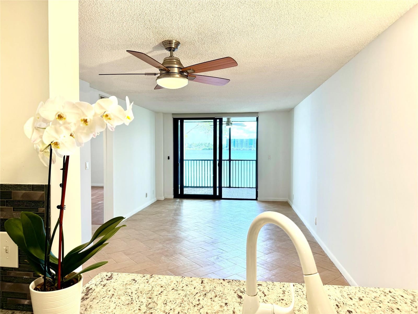117 Lake Emerald Drive 205, Oakland Park, FL 33309 photo 8