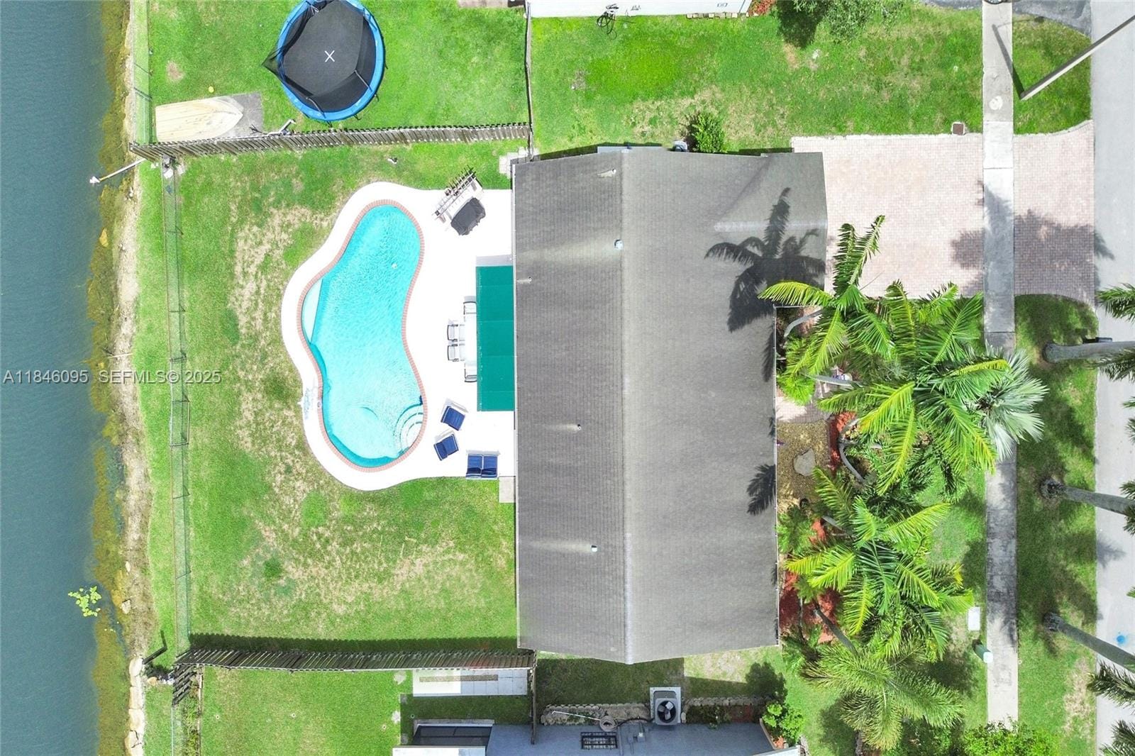 11841 NW 41st Street, Sunrise, FL 33323 photo 2