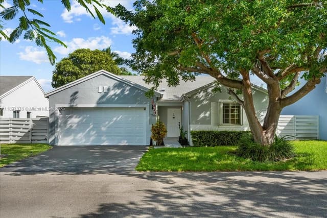 14622 SW 144th Court, sold in Country Walk West Sec 1, Miami, FL