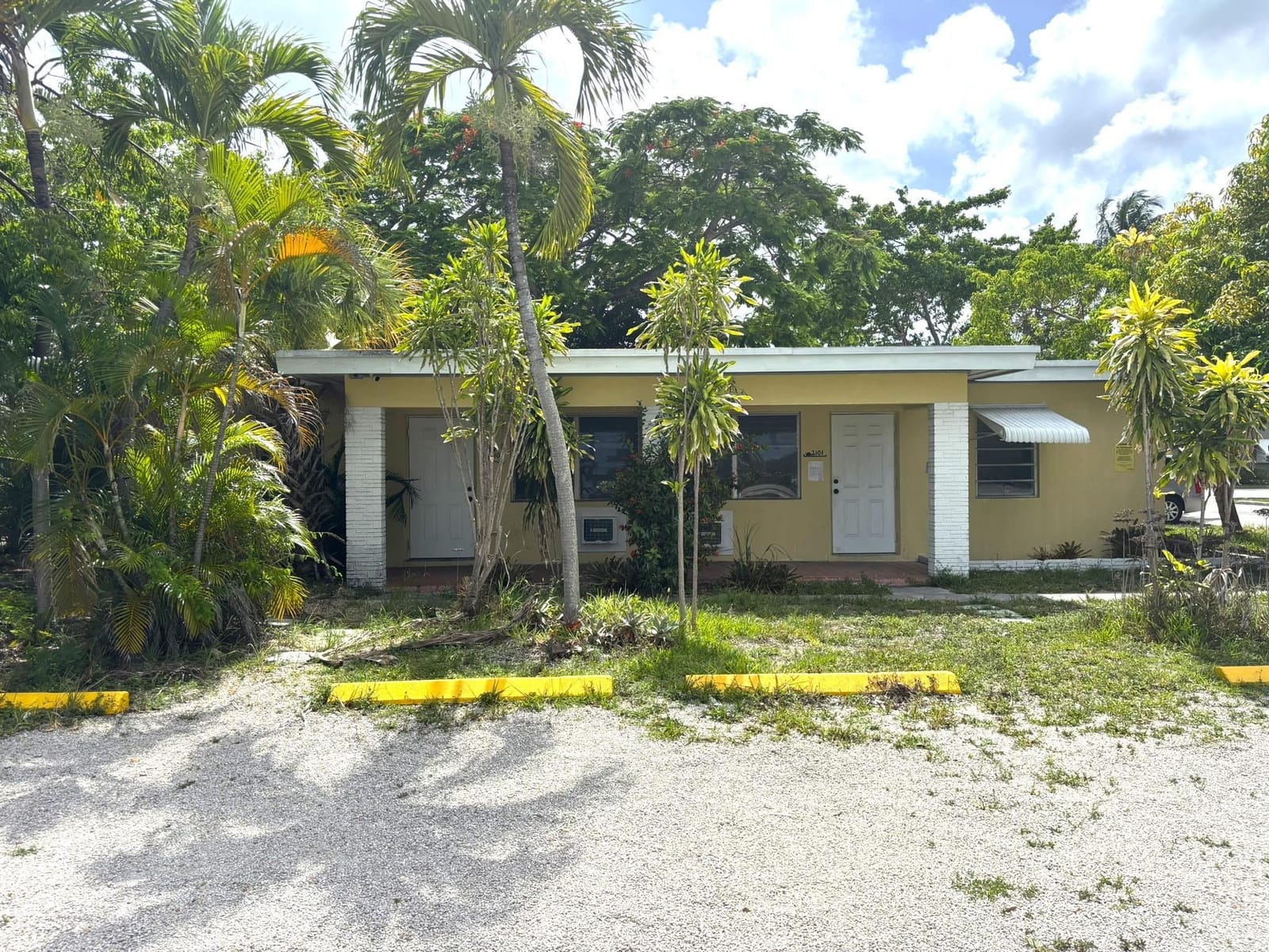 2101 SE 4th Avenue — photo 2